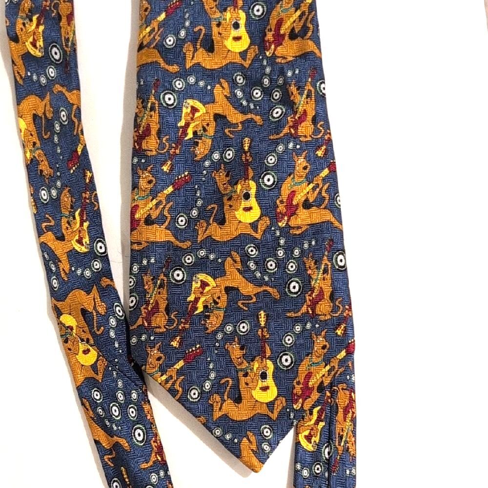 Vintage 2001 Scooby Doo Necktie 100% Silk